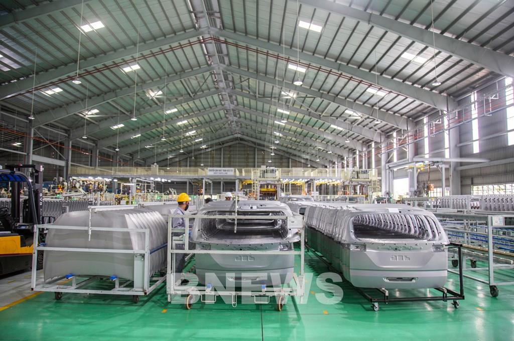THACO exportera plus de 25 000 ensembles de coffres KIA Carnival en Malaisie